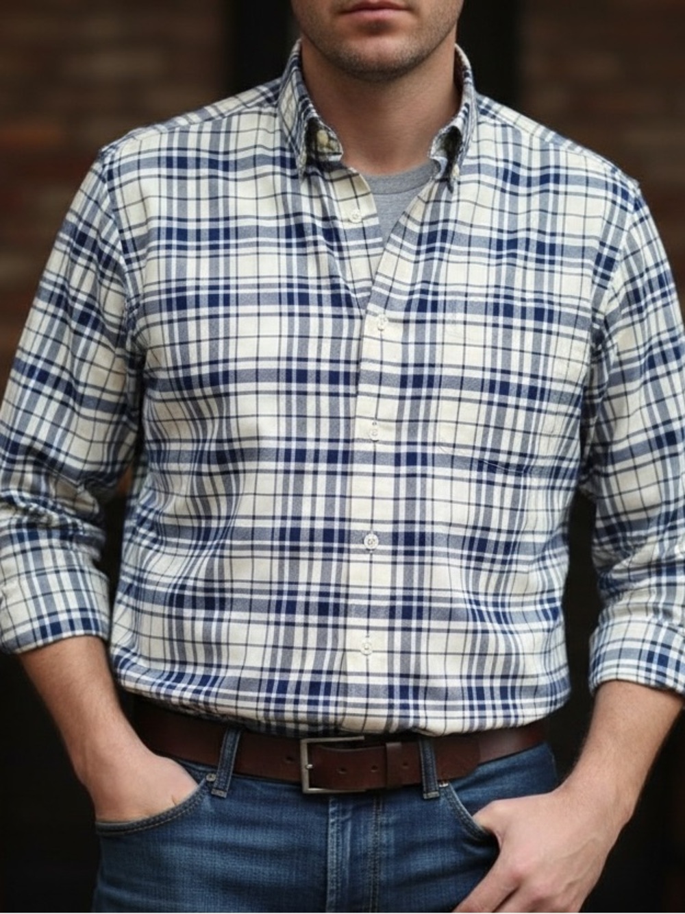 Orvis Men’s White and Navy Plaid Long-Sleeve Button-Down Shirt Wrinkle-free